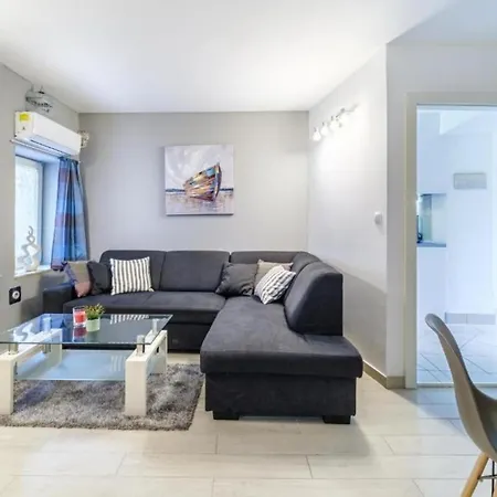 Centar Manu - Two Bedroom Lägenhet Split